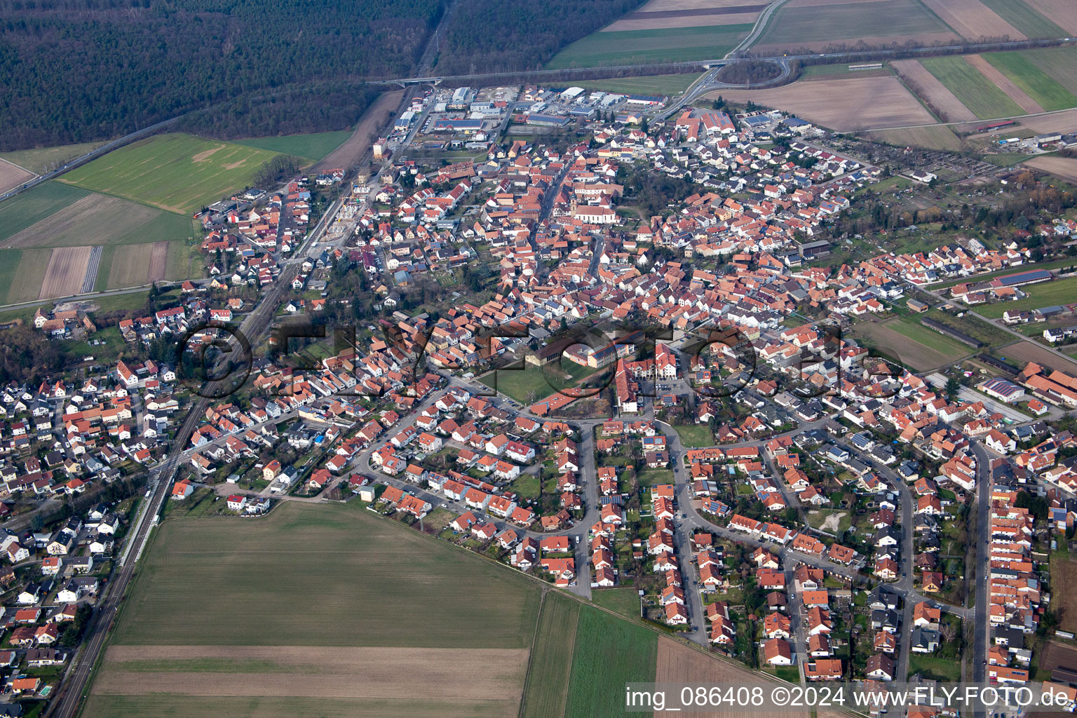 Rheinzabern dans le département Rhénanie-Palatinat, Allemagne hors des airs