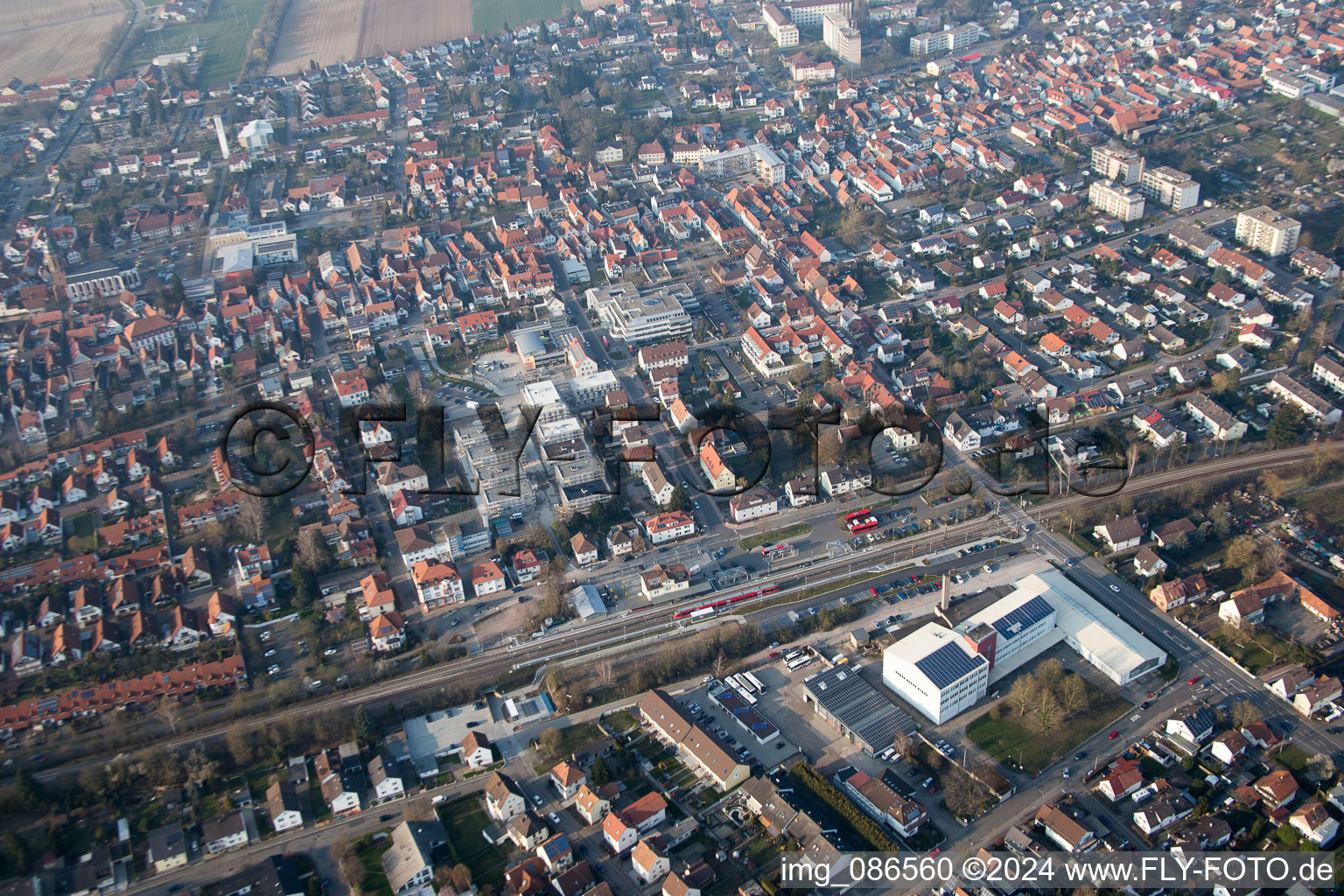 Enregistrement par drone de Dans le nouveau bâtiment "Stadkern" de RiBa GmbH entre Bismarck- et Gartenstr à Kandel dans le département Rhénanie-Palatinat, Allemagne