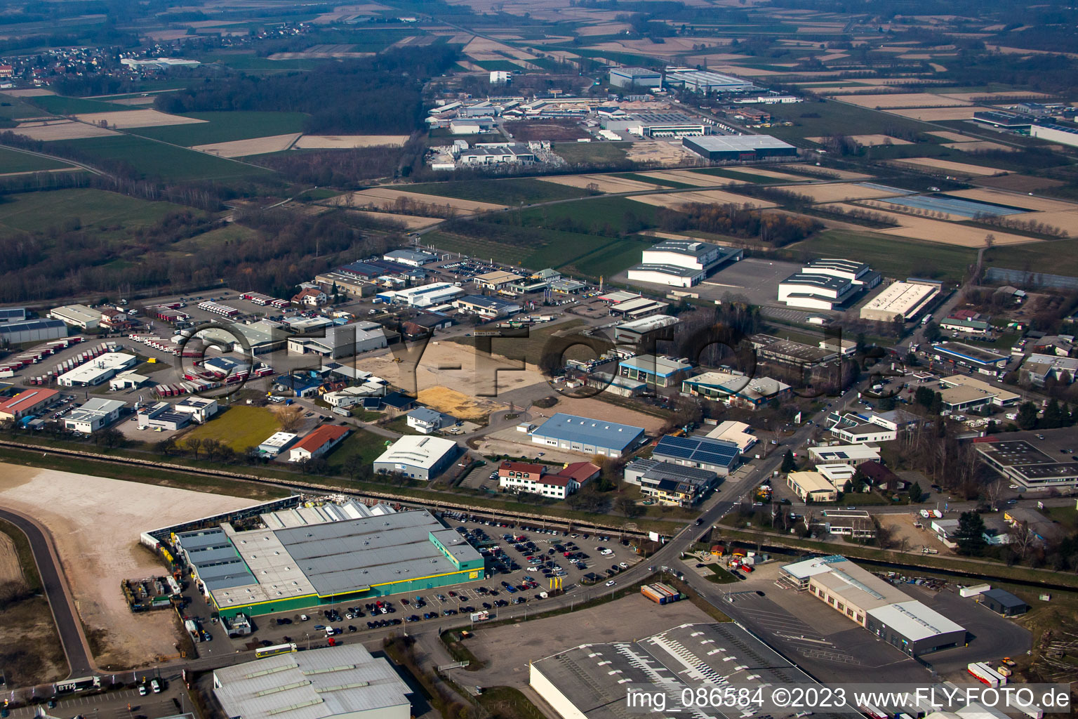 Vue aérienne de Zone industrielle SW à Achern dans le département Bade-Wurtemberg, Allemagne