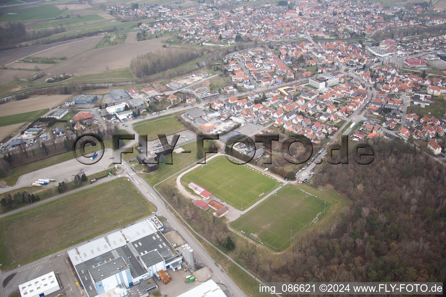 Vue aérienne de Drusenheim dans le département Bas Rhin, France