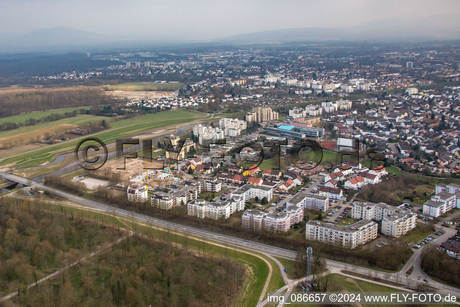 Vue aérienne de Anneau de Rheinau à le quartier Rheinau in Rastatt dans le département Bade-Wurtemberg, Allemagne