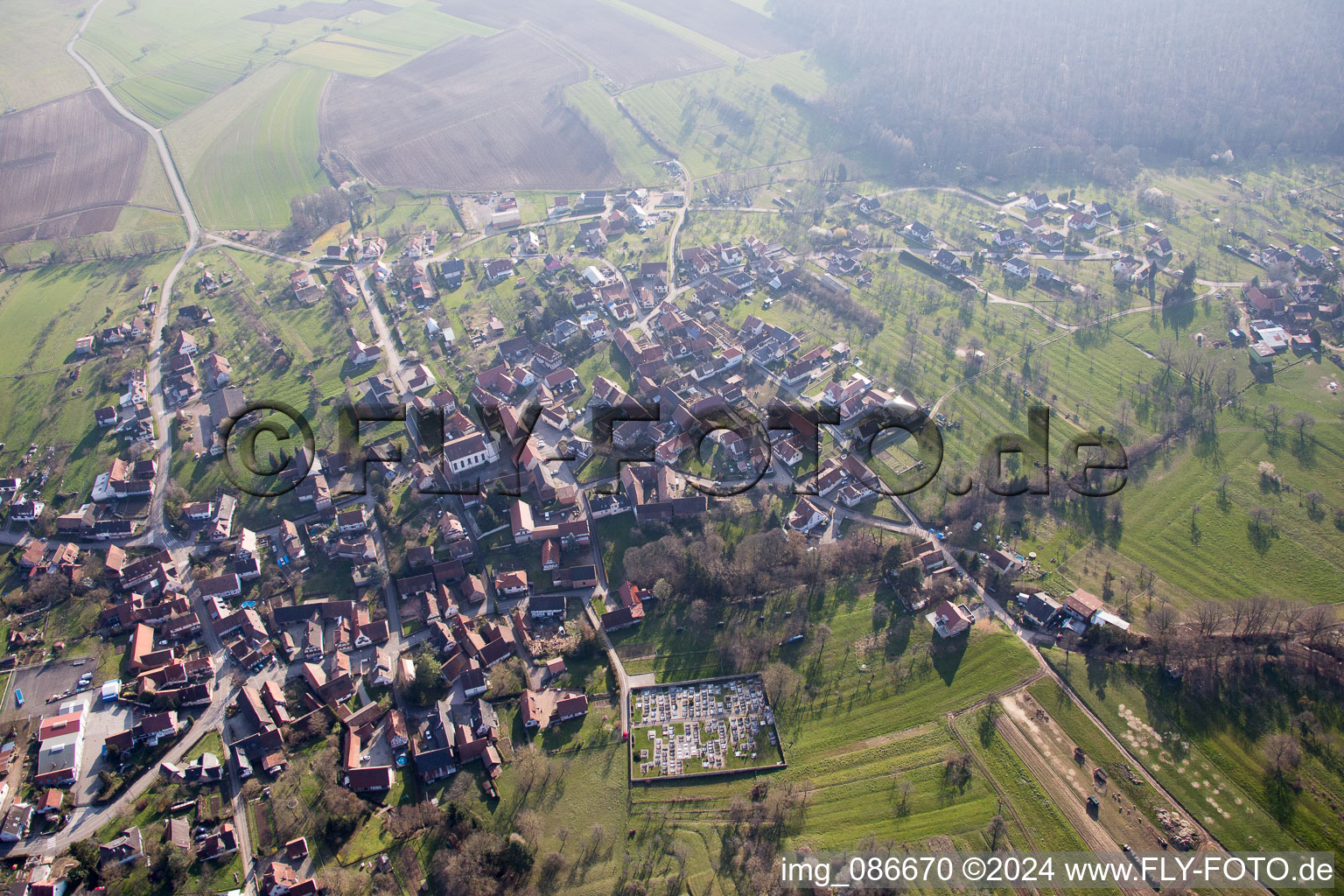 Vue oblique de Lampertsloch dans le département Bas Rhin, France