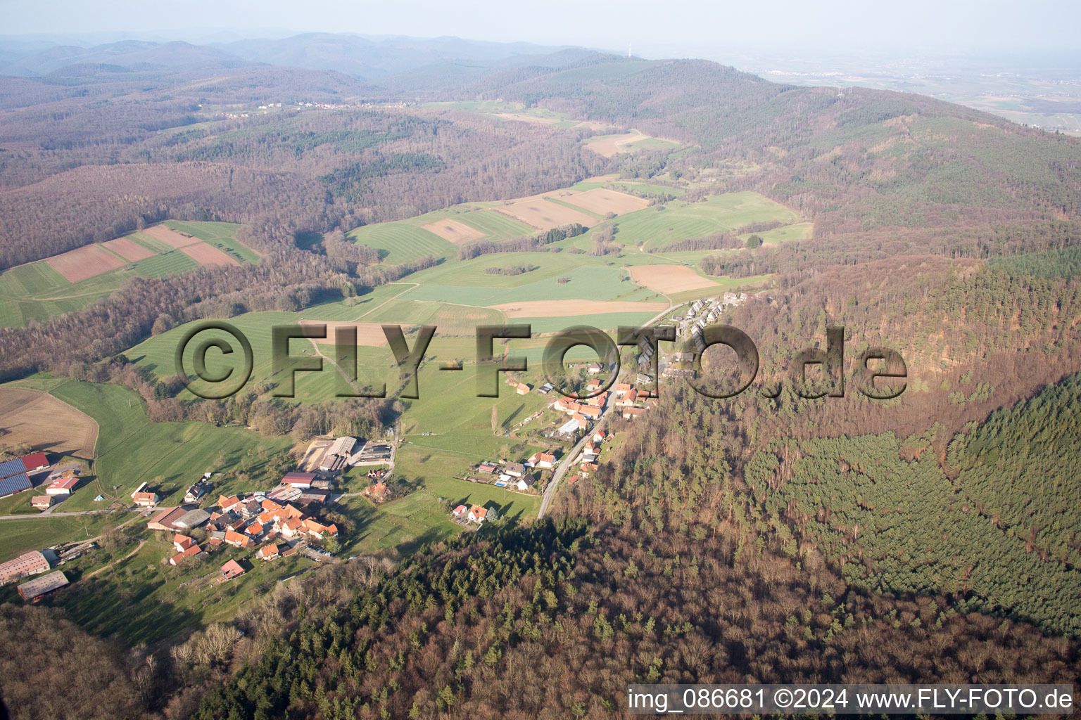 Lembach dans le département Bas Rhin, France d'en haut