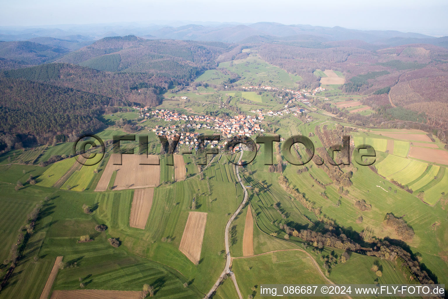 Image drone de Wingen dans le département Bas Rhin, France