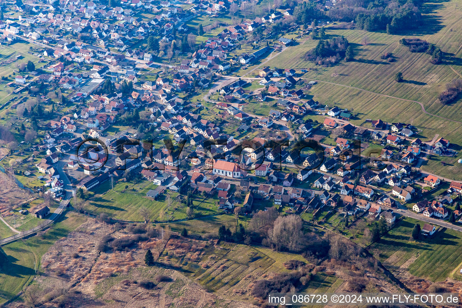 Vue oblique de Fischbach bei Dahn dans le département Rhénanie-Palatinat, Allemagne