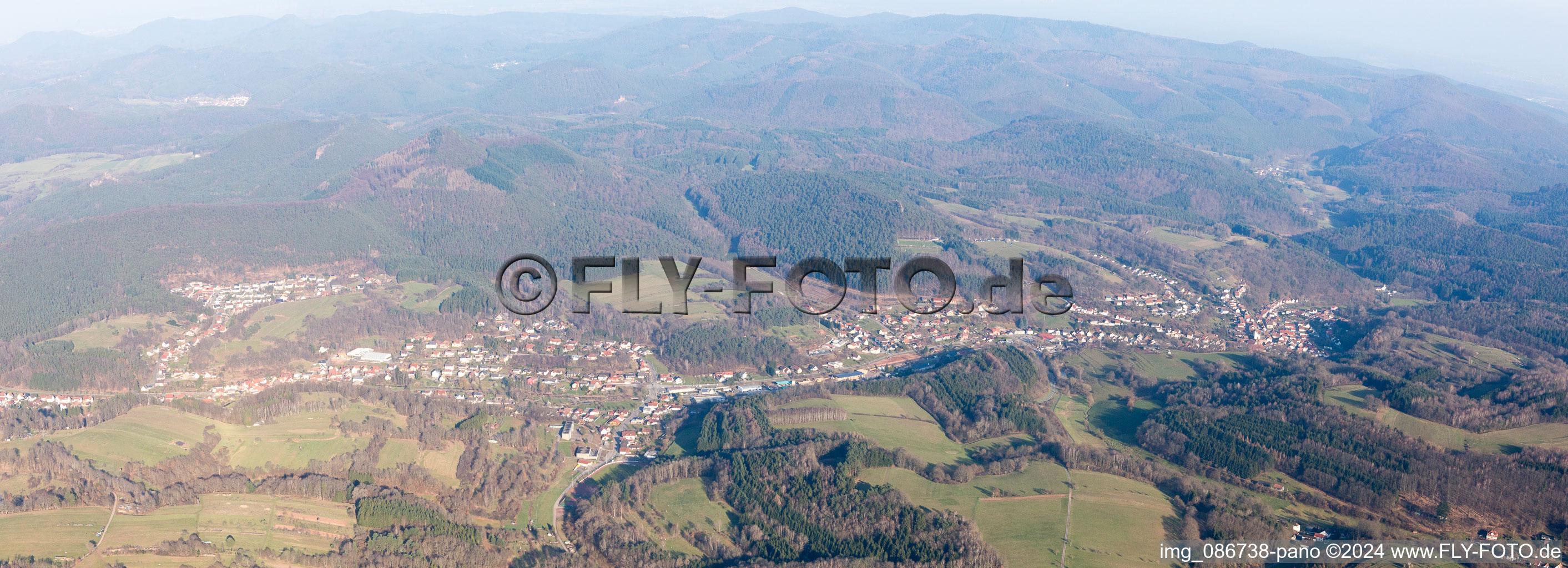 Vue aérienne de Bruchweiler-Bärenbach dans le département Rhénanie-Palatinat, Allemagne