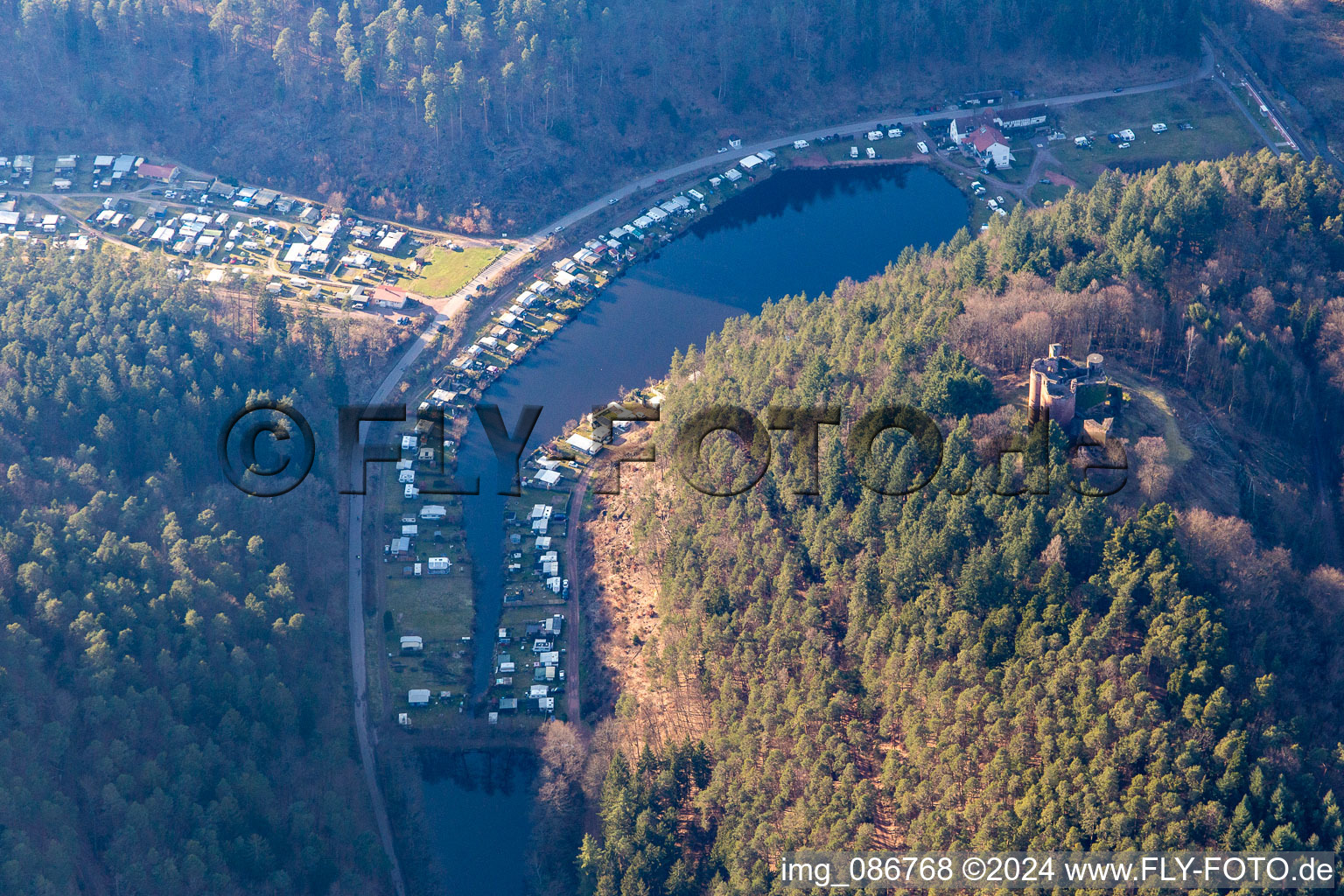 Photographie aérienne de Camping Neudahner Weiher à Dahn dans le département Rhénanie-Palatinat, Allemagne