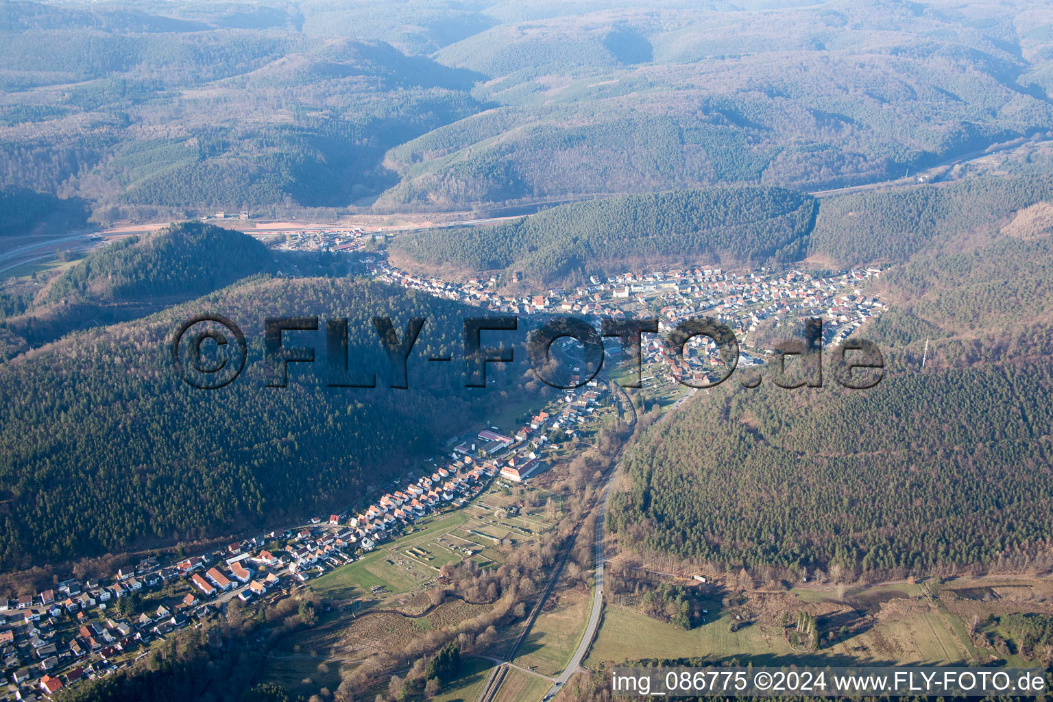 Hinterweidenthal dans le département Rhénanie-Palatinat, Allemagne d'en haut