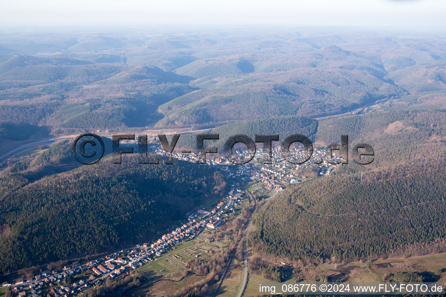 Hinterweidenthal dans le département Rhénanie-Palatinat, Allemagne hors des airs