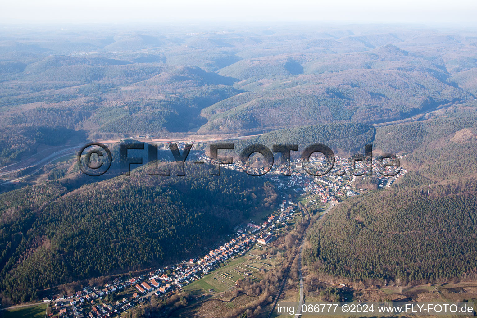 Hinterweidenthal dans le département Rhénanie-Palatinat, Allemagne vue d'en haut