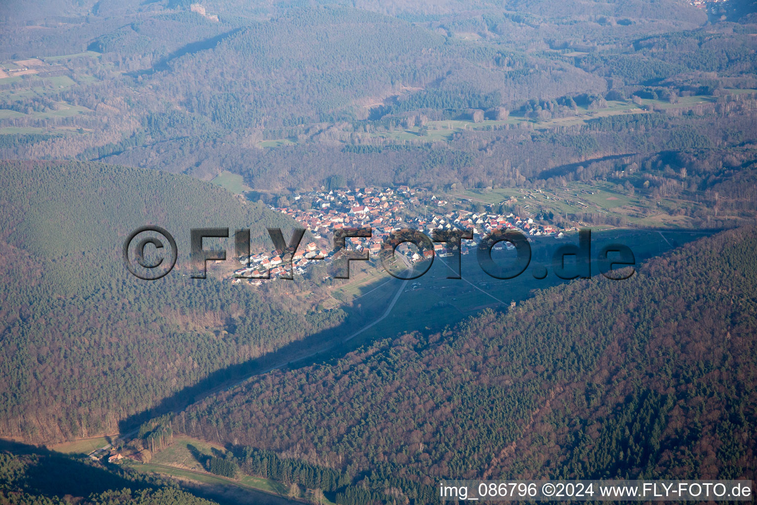 Vue aérienne de Lug dans le département Rhénanie-Palatinat, Allemagne