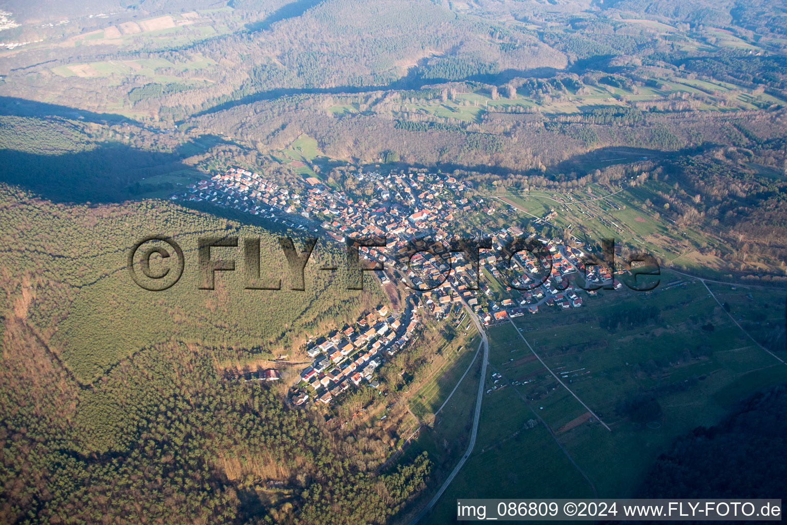 Vue aérienne de Wernersberg dans le département Rhénanie-Palatinat, Allemagne