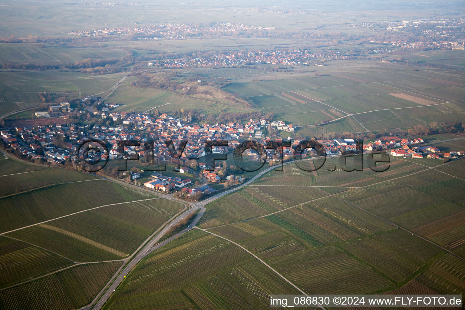 Ilbesheim bei Landau in der Pfalz dans le département Rhénanie-Palatinat, Allemagne d'en haut