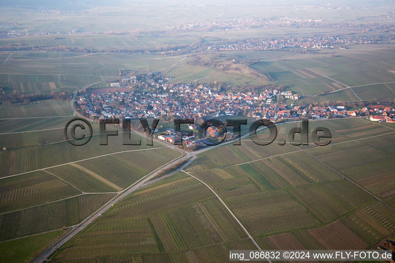 Ilbesheim bei Landau in der Pfalz dans le département Rhénanie-Palatinat, Allemagne vue d'en haut