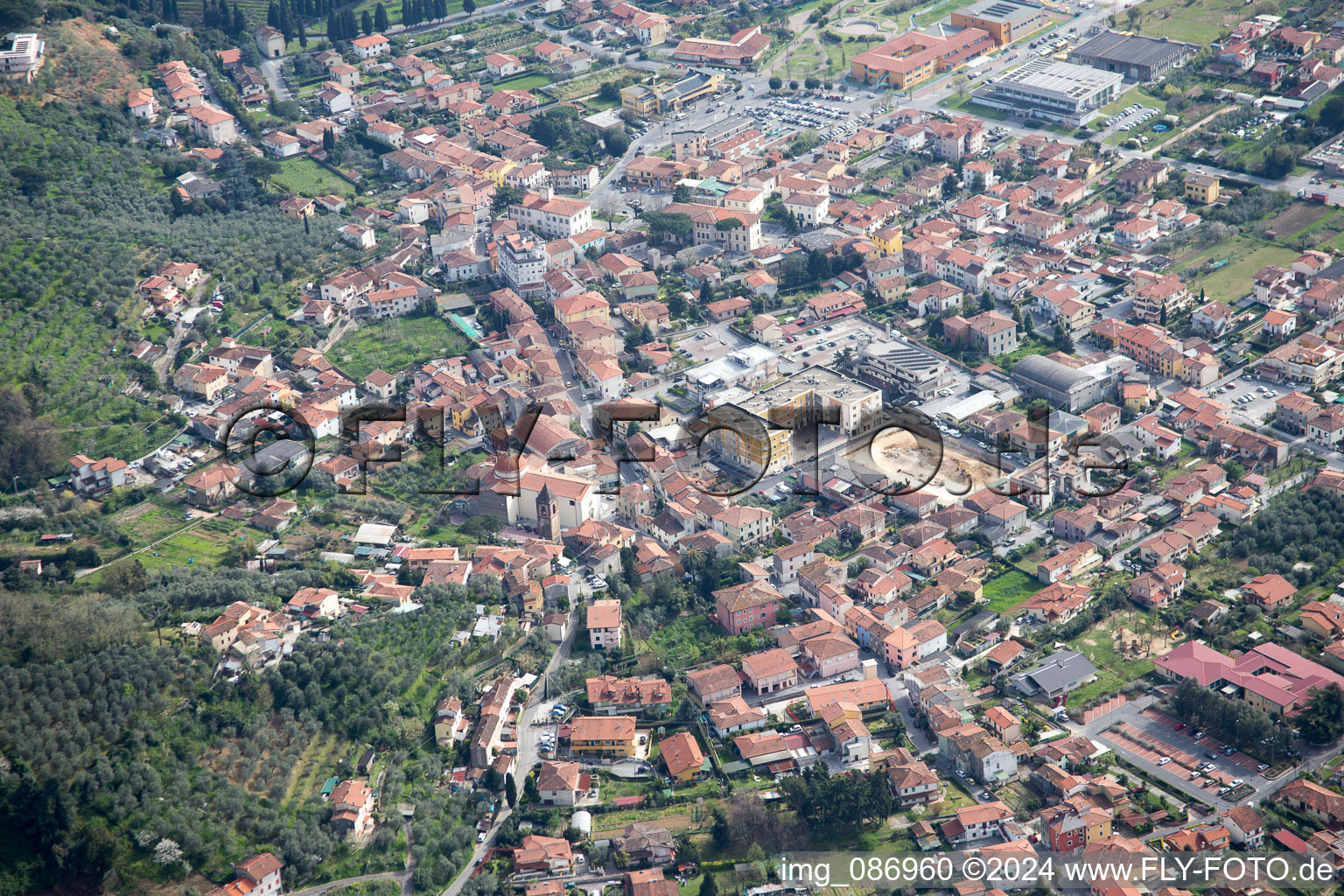 Vue aérienne de Massarosa dans le département Lucca, Italie