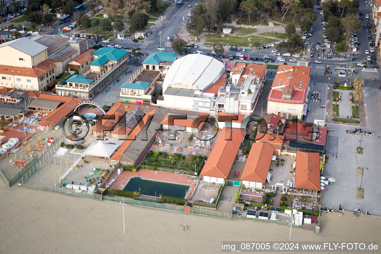 Viareggio dans le département Toscane, Italie vue d'en haut