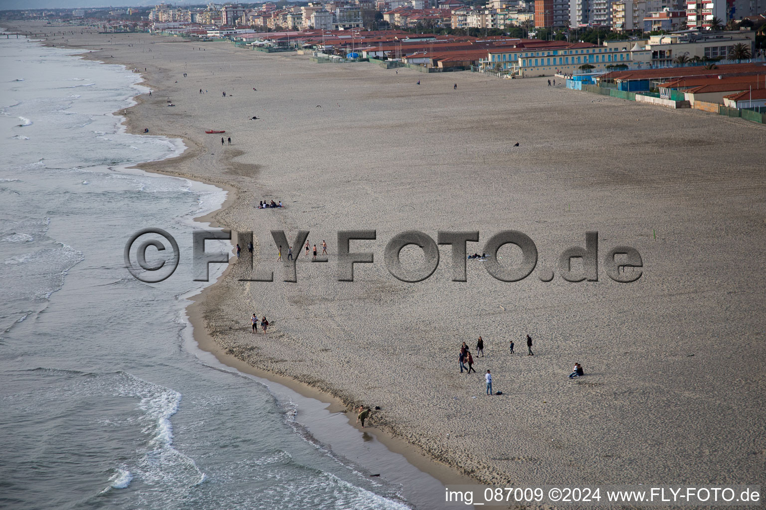 Enregistrement par drone de Viareggio dans le département Lucca, Italie