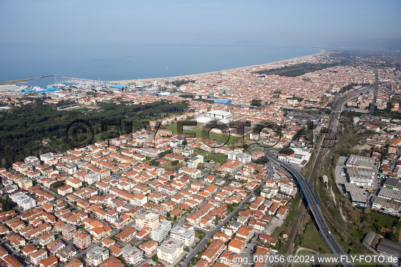 Vue aérienne de Villa Macchia à Viareggio dans le département Lucca, Italie