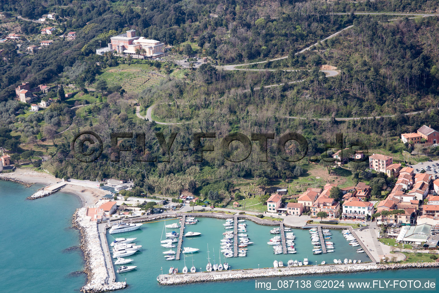 Photographie aérienne de Fiumaretta di Ameglia dans le département Ligurie, Italie