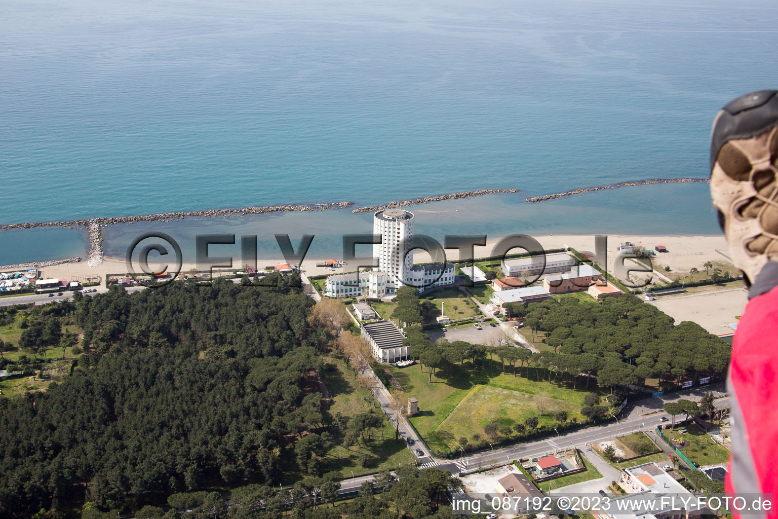 Image drone de Avenza dans le département Toscane, Italie