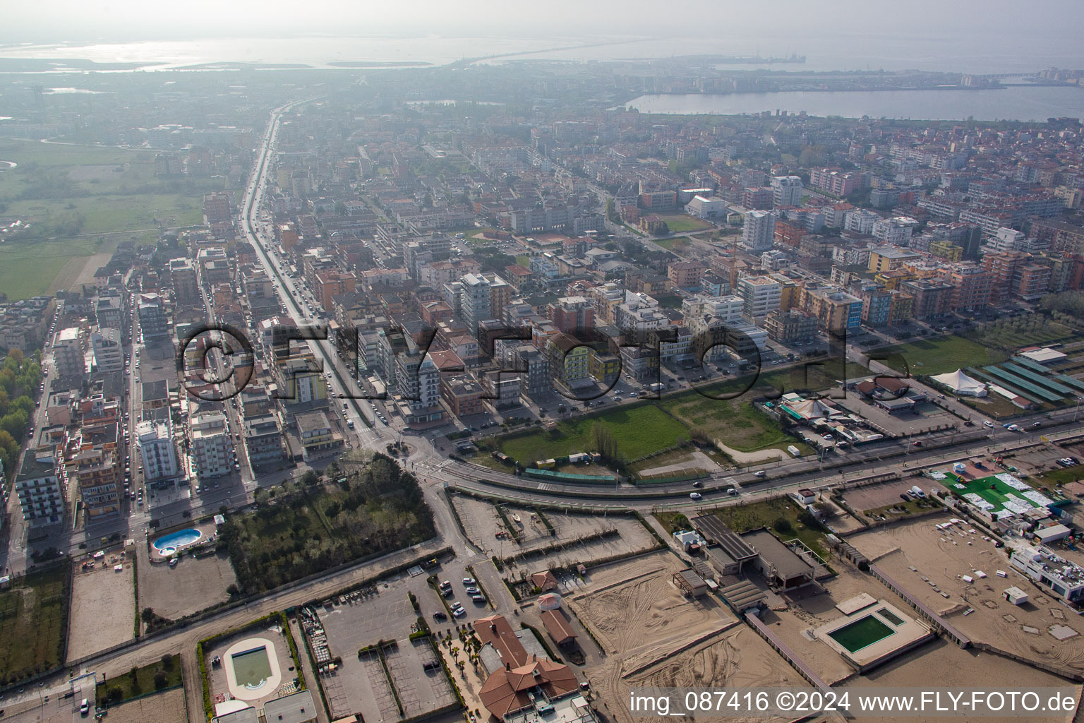 Sous-marine de Chioggia à Chioggia dans le département Metropolitanstadt Venedig, Italie d'en haut