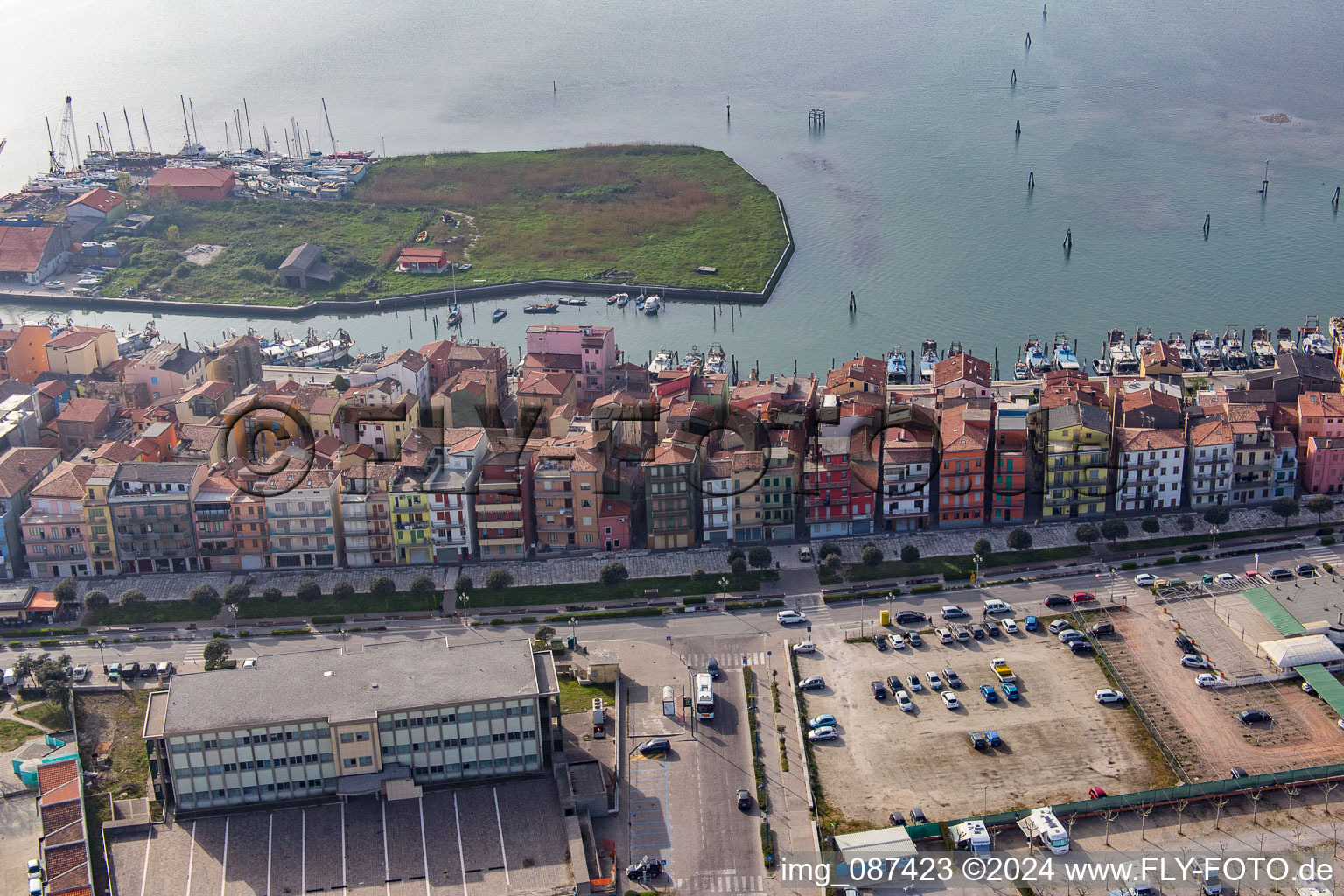 Chioggia dans le département Metropolitanstadt Venedig, Italie hors des airs