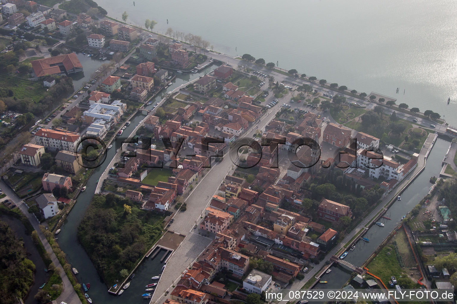 Image drone de Malamocco dans le département Vénétie, Italie