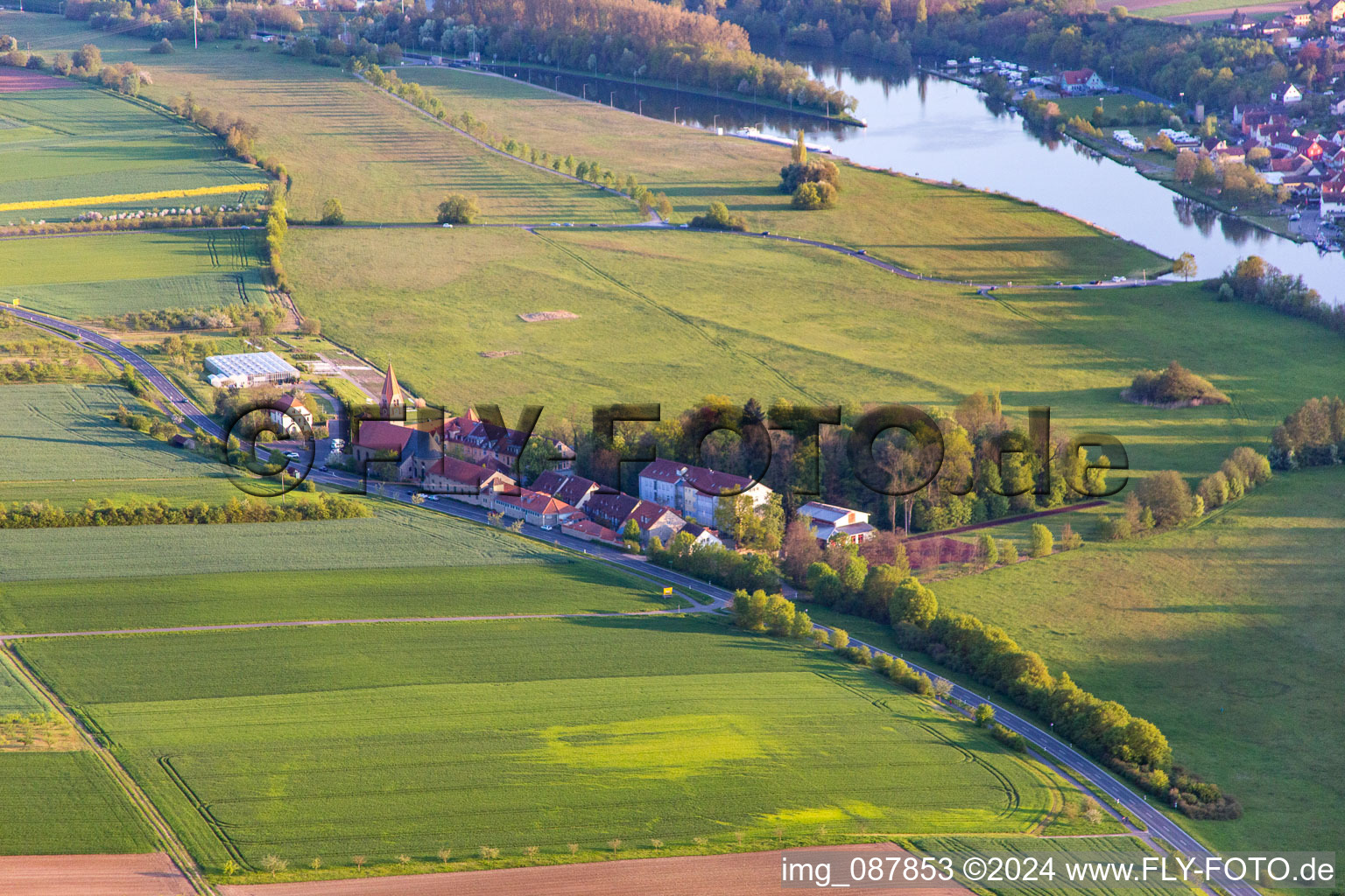 Vue oblique de Hirschfeld dans le département Bavière, Allemagne