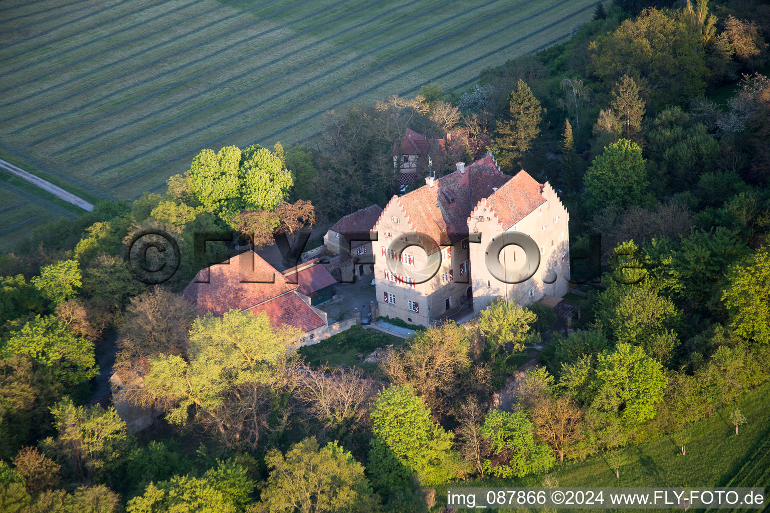 Photographie aérienne de Château de Klingenberg à Wipfeld dans le département Bavière, Allemagne