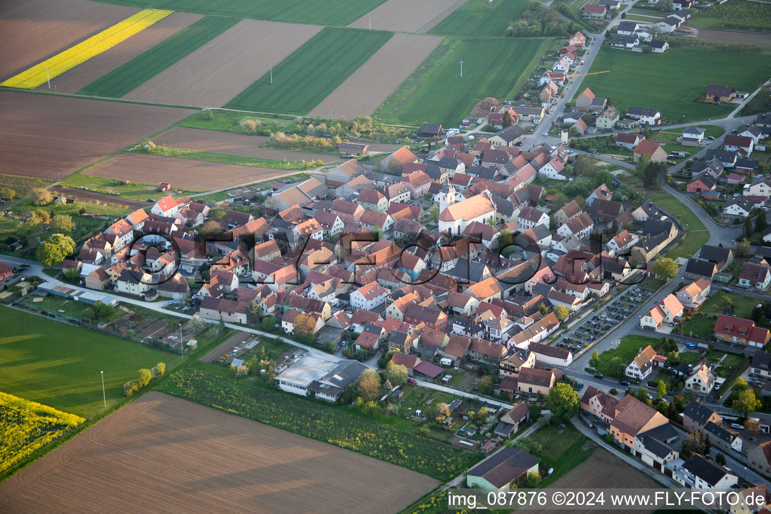 Quartier Untereisenheim in Eisenheim dans le département Bavière, Allemagne vue d'en haut