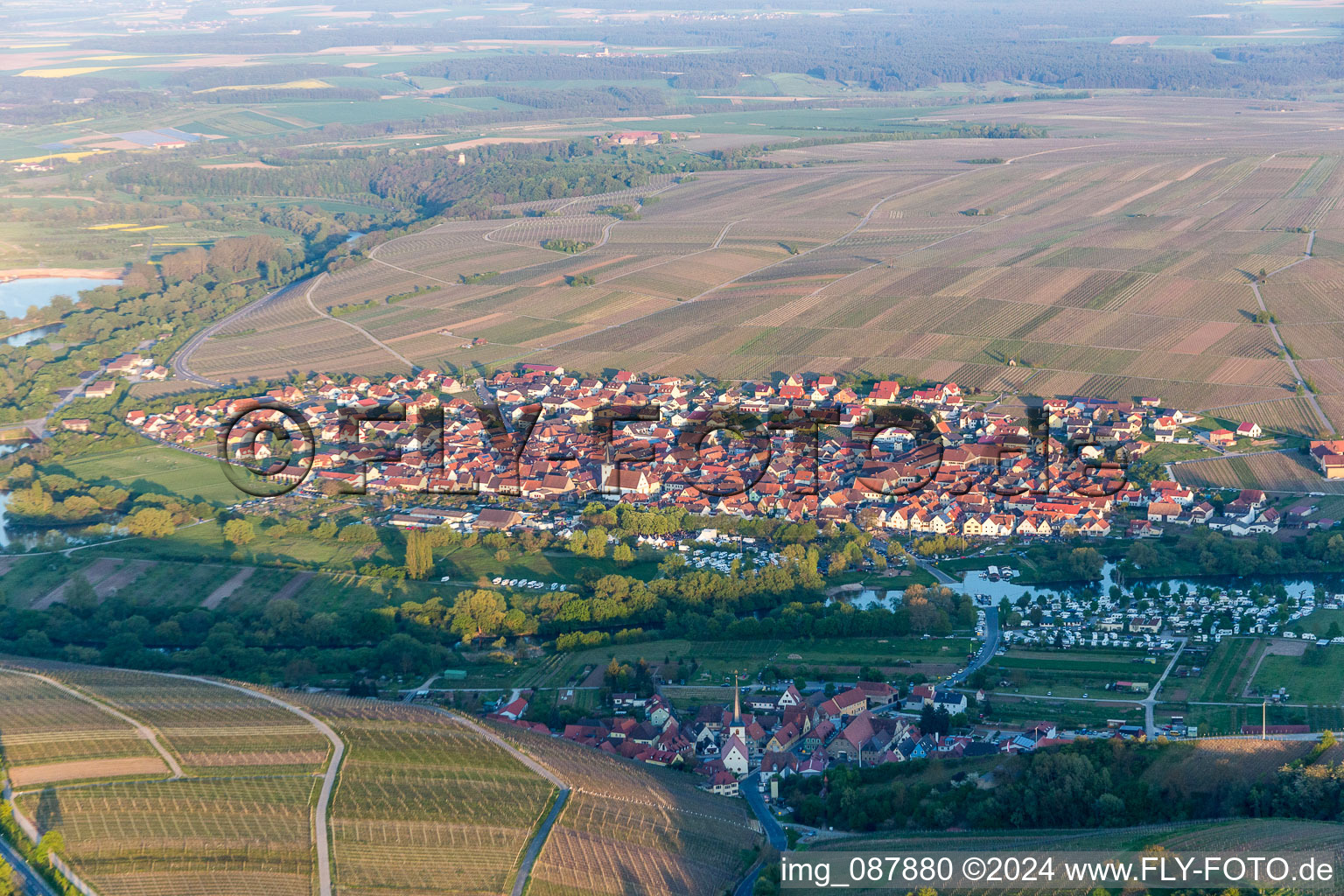 Photographie aérienne de Quartier Escherndorf in Volkach dans le département Bavière, Allemagne