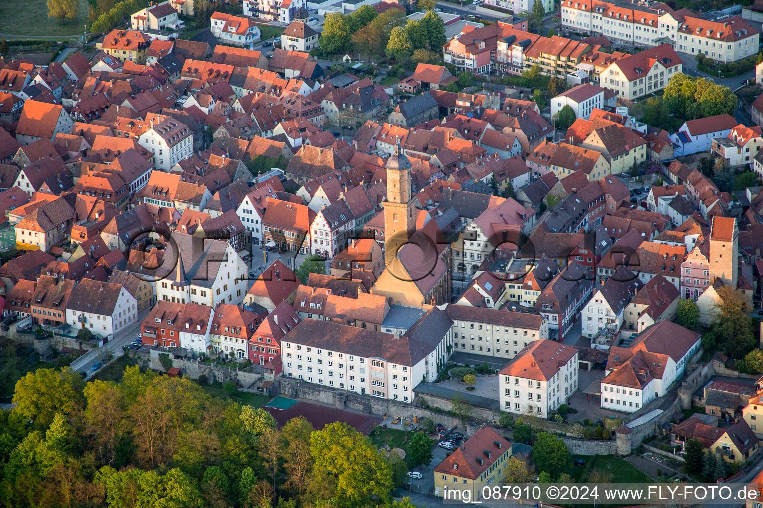 Photographie aérienne de Chapelle de l'église de pèlerinage de Maria im Weingarten à Volkach dans le département Bavière, Allemagne