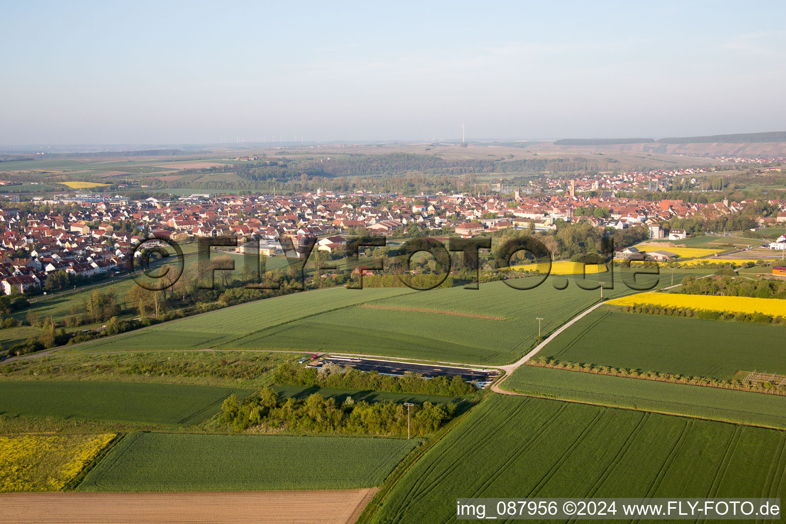 Image drone de Volkach dans le département Bavière, Allemagne