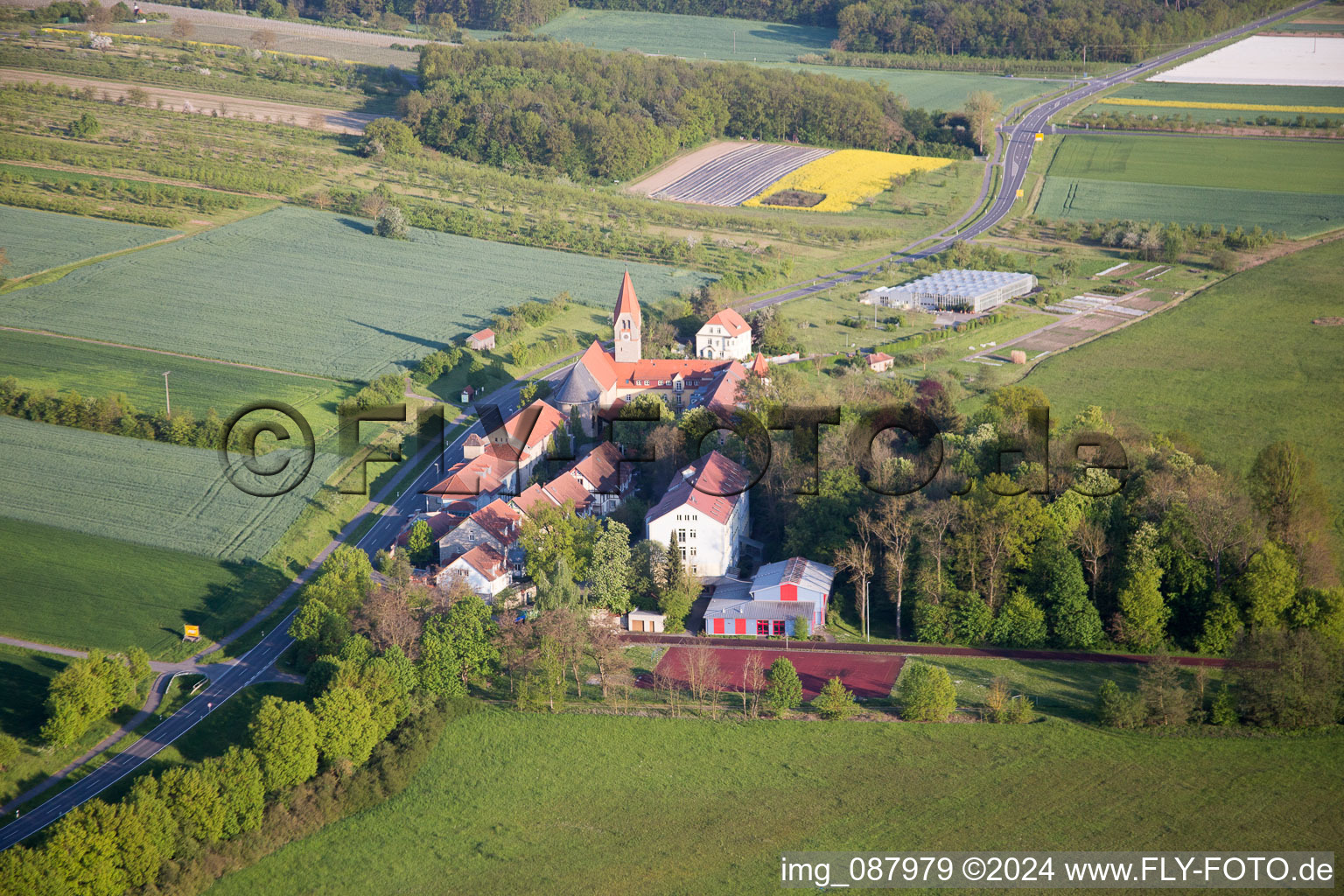 Hirschfeld dans le département Bavière, Allemagne depuis l'avion