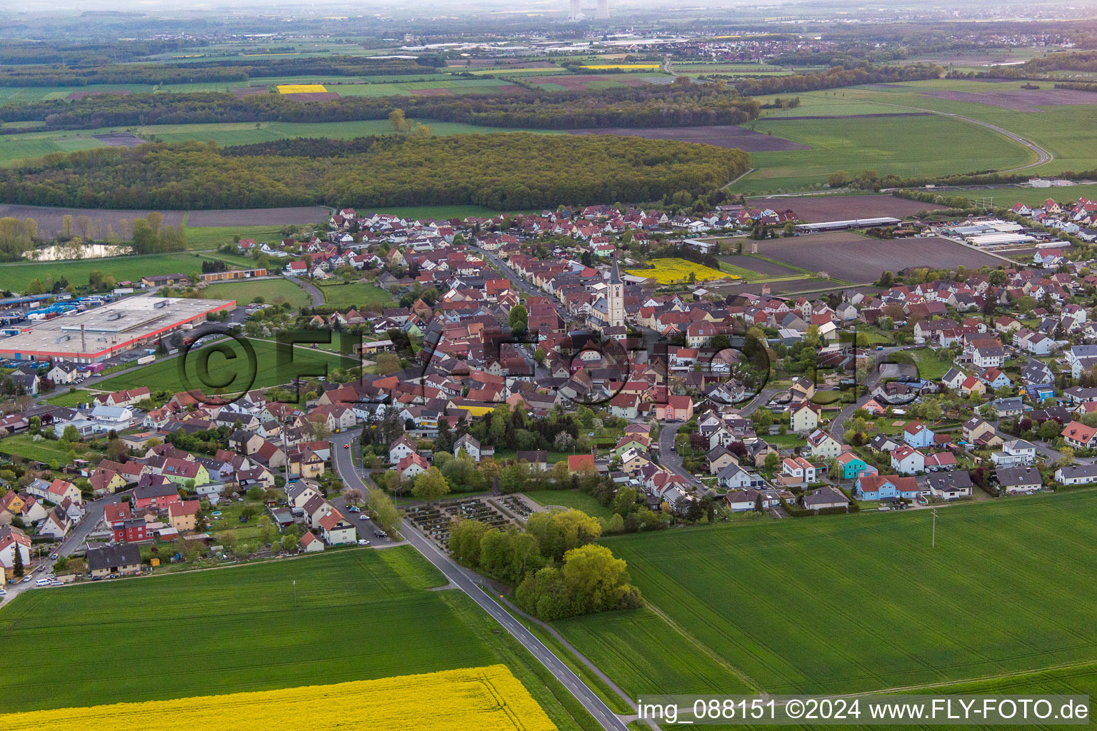 Photographie aérienne de Champs agricoles et surfaces utilisables à Grettstadt dans le département Bavière, Allemagne