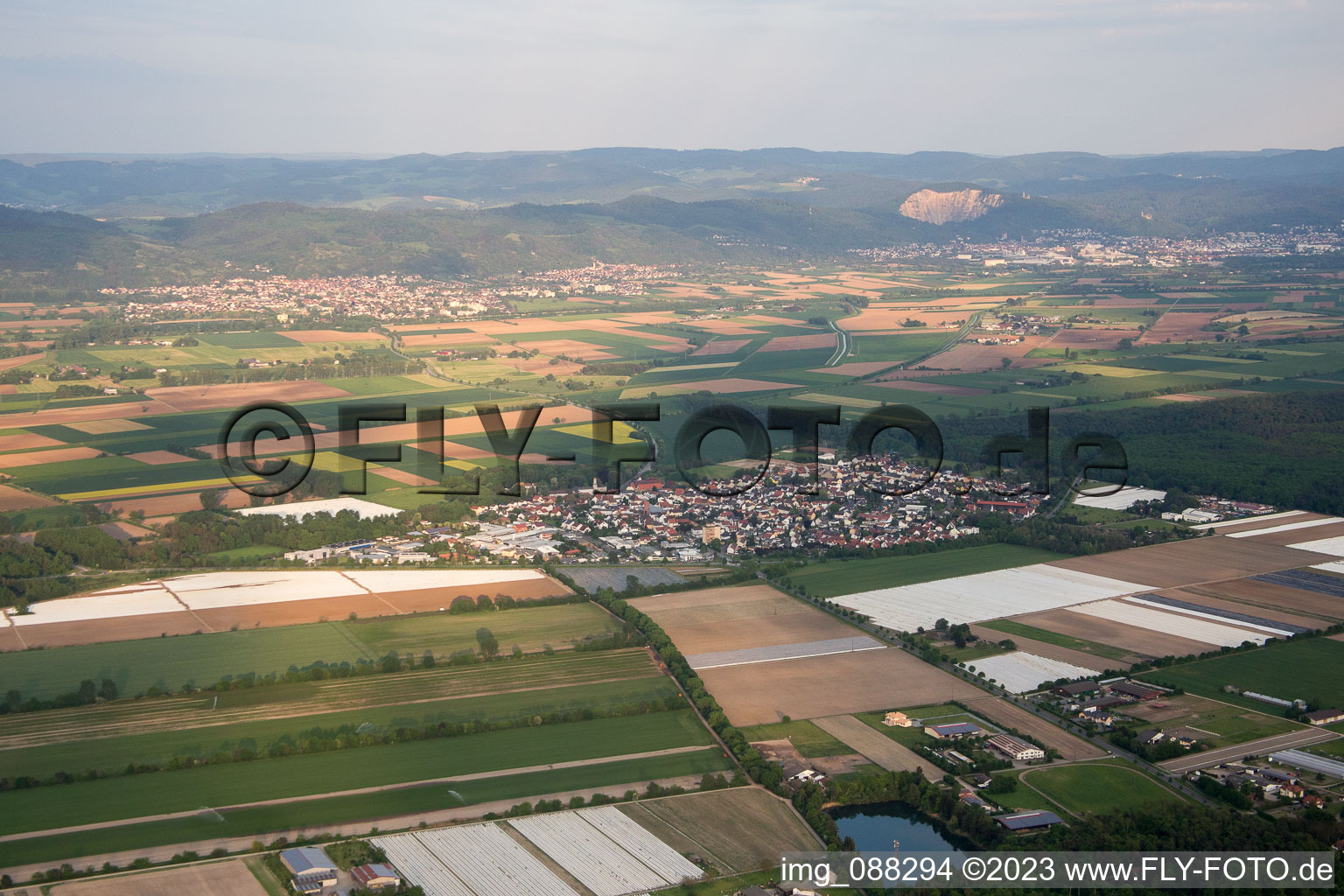 Vue aérienne de Hüttenfeld dans le département Hesse, Allemagne