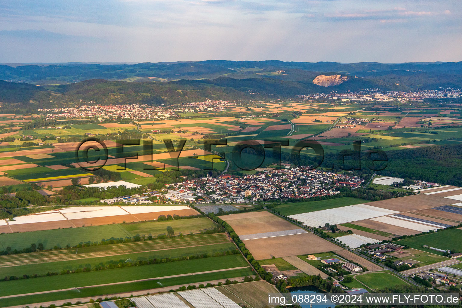 Vue aérienne de Quartier Hüttenfeld in Lampertheim dans le département Hesse, Allemagne