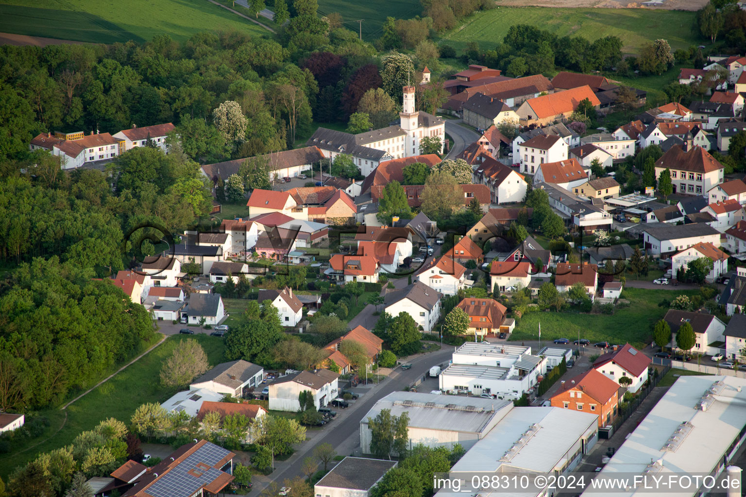 Quartier Hüttenfeld in Lampertheim dans le département Hesse, Allemagne hors des airs