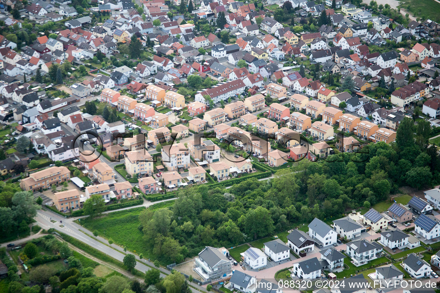 Lorsch dans le département Hesse, Allemagne d'un drone