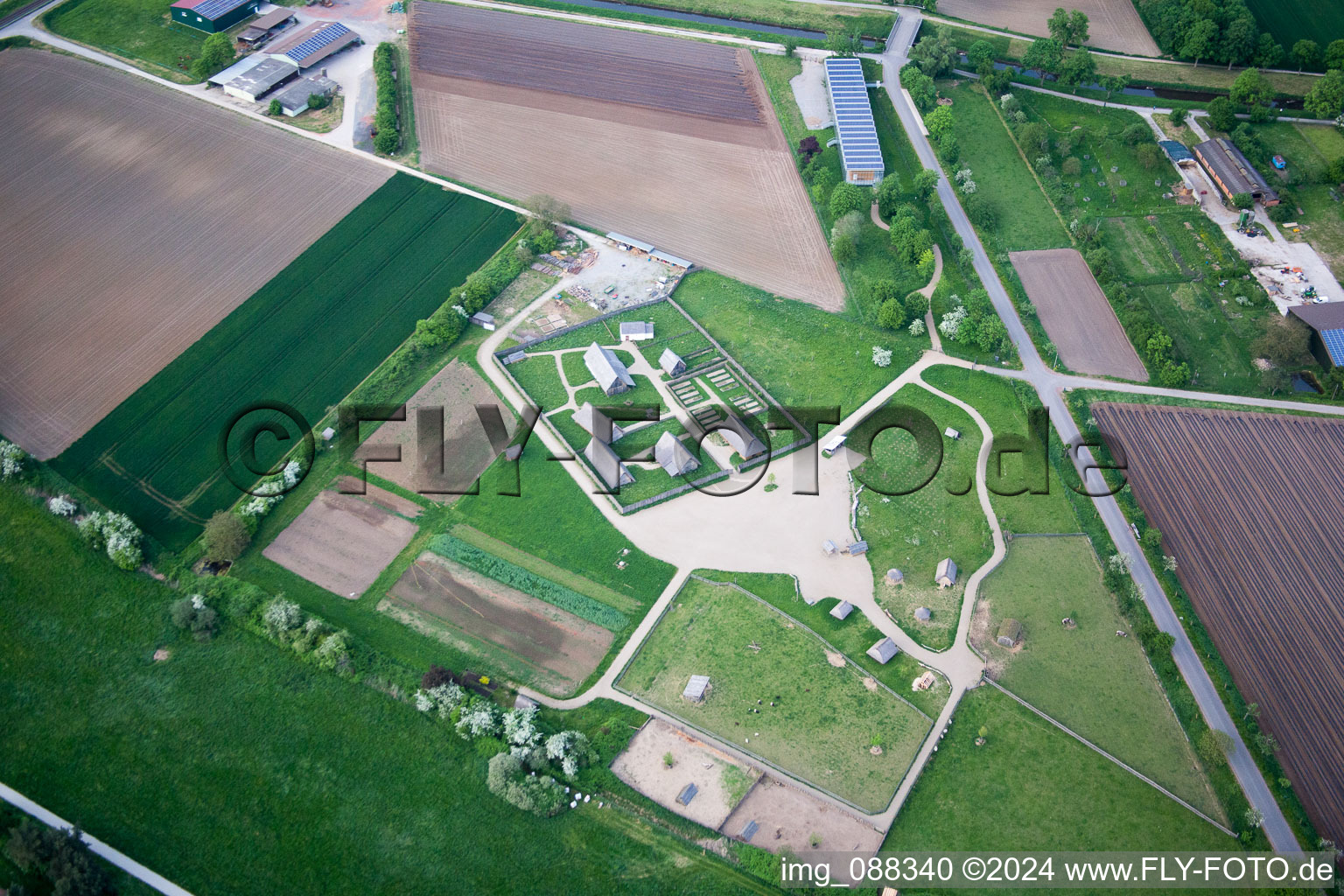 Vue d'oiseau de Lorsch dans le département Hesse, Allemagne