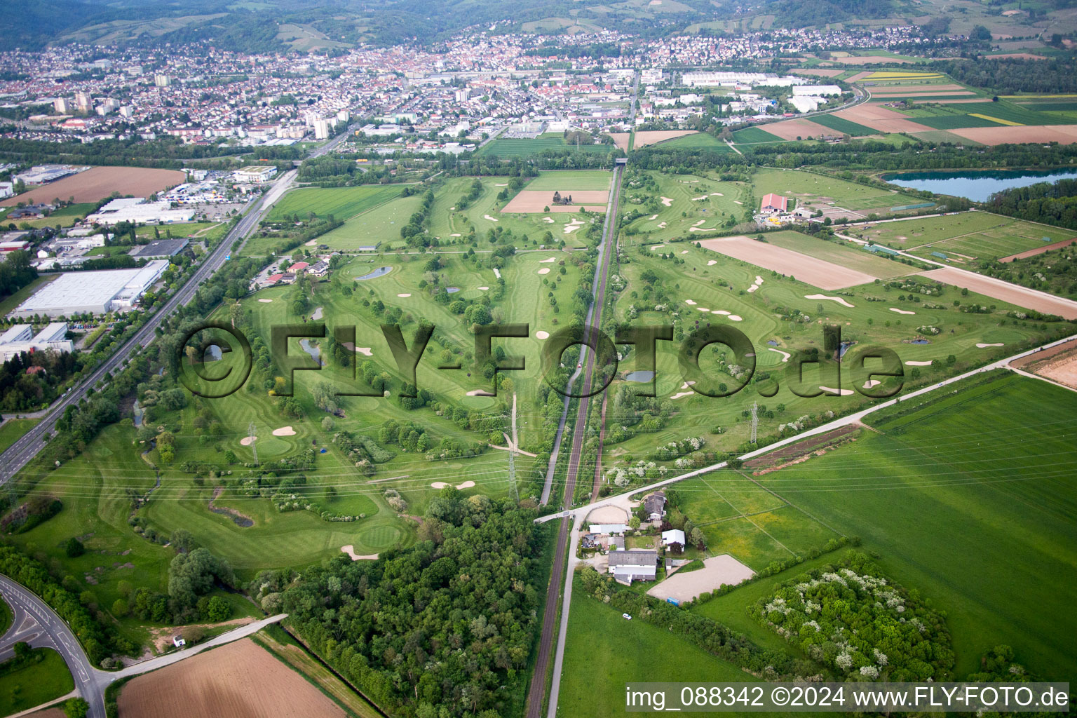 Vue aérienne de Terrain de golf à Bensheim dans le département Hesse, Allemagne