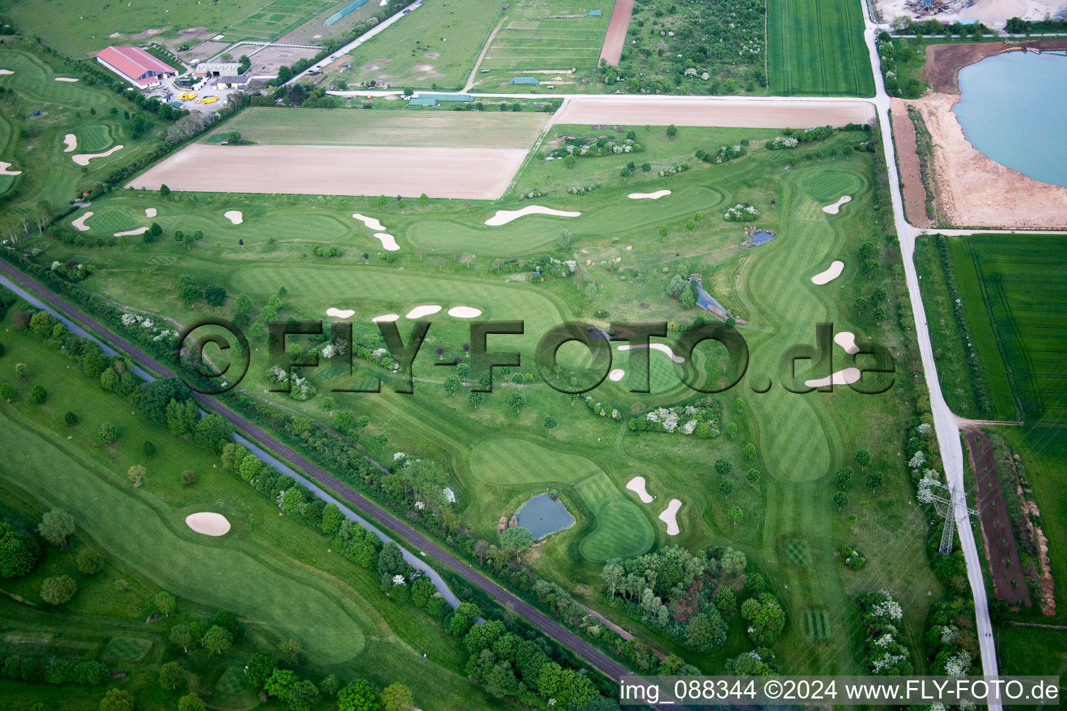 Vue oblique de Terrain de golf à Bensheim dans le département Hesse, Allemagne