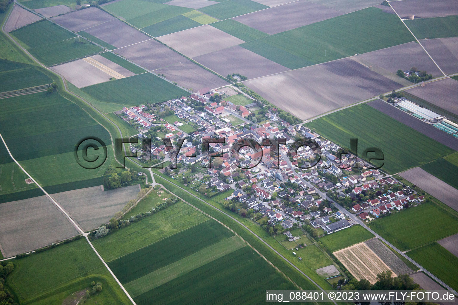 Vue aérienne de Quartier Ibersheim in Worms dans le département Rhénanie-Palatinat, Allemagne