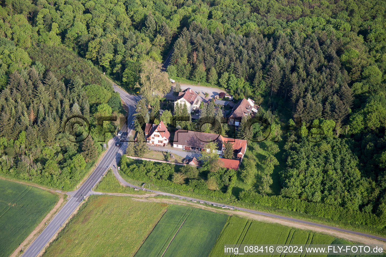 Vue oblique de Groß-Rohrheim dans le département Hesse, Allemagne