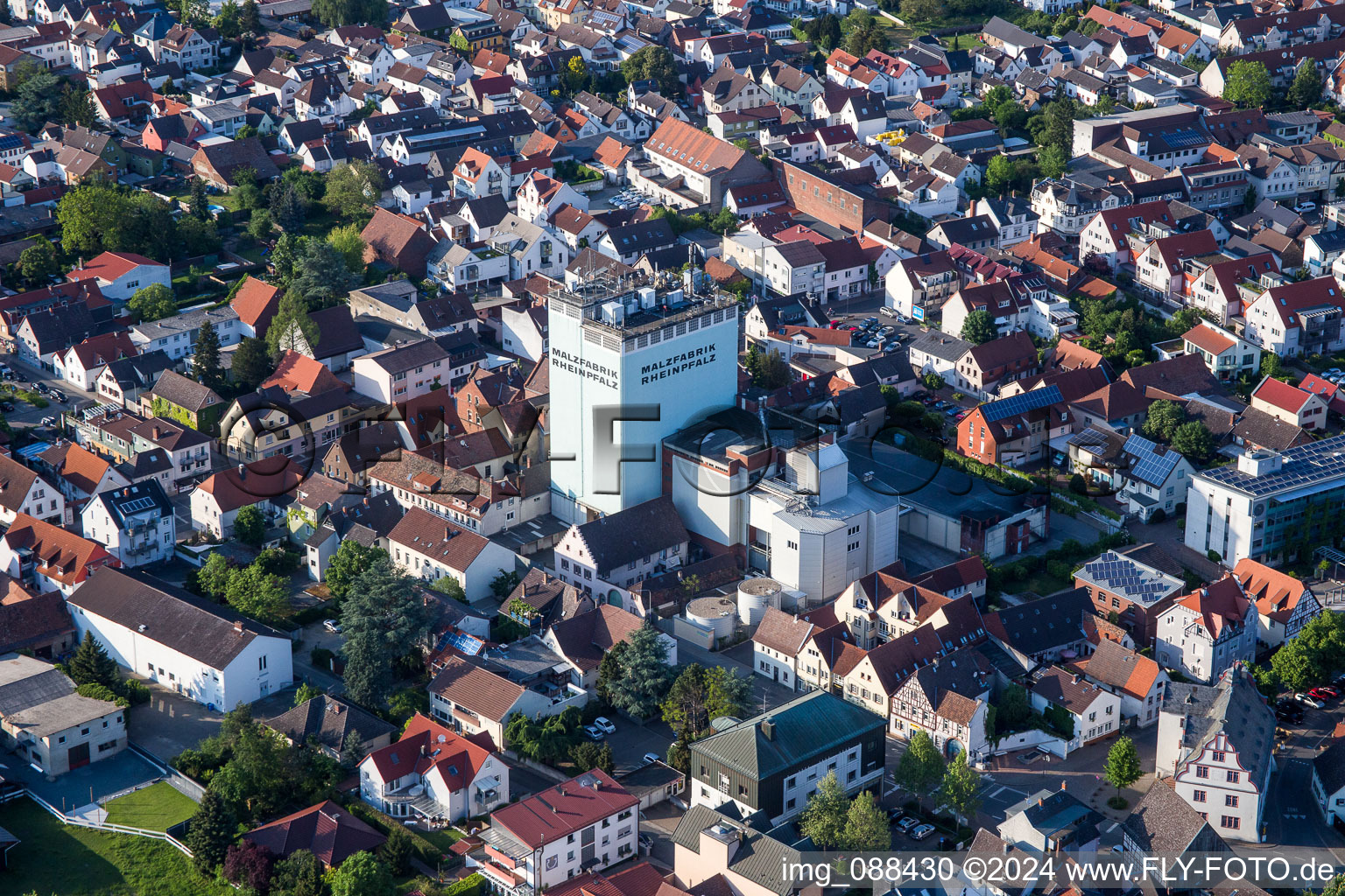 Photographie aérienne de Vue sur la ville depuis le centre-ville à Pfungstadt dans le département Hesse, Allemagne