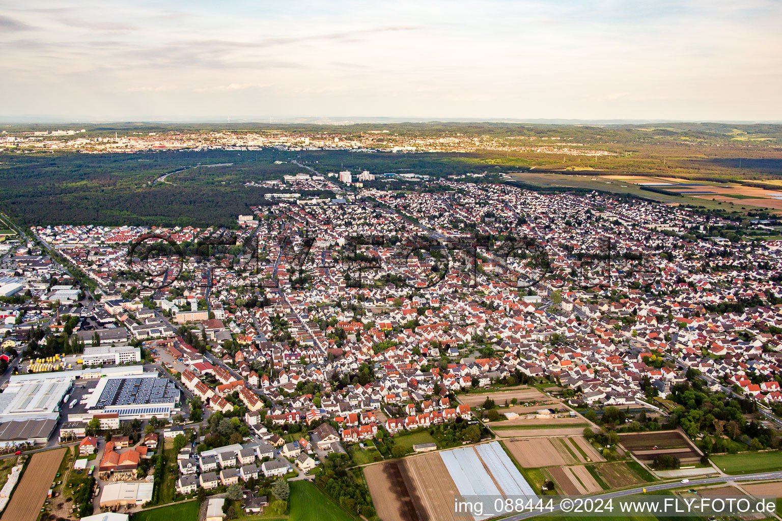 Vue aérienne de Griesheim dans le département Hesse, Allemagne