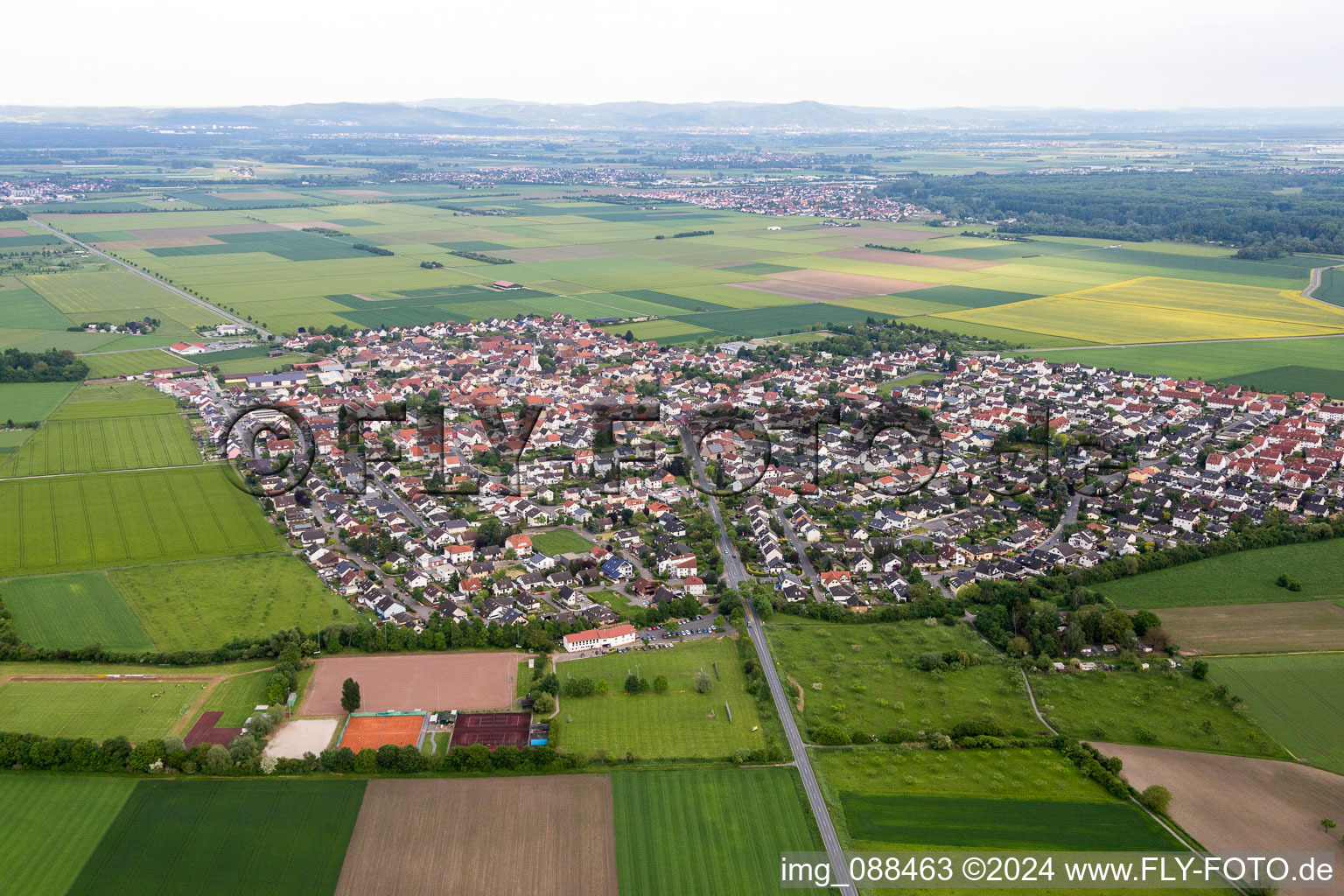 Vue oblique de Quartier Leeheim in Riedstadt dans le département Hesse, Allemagne