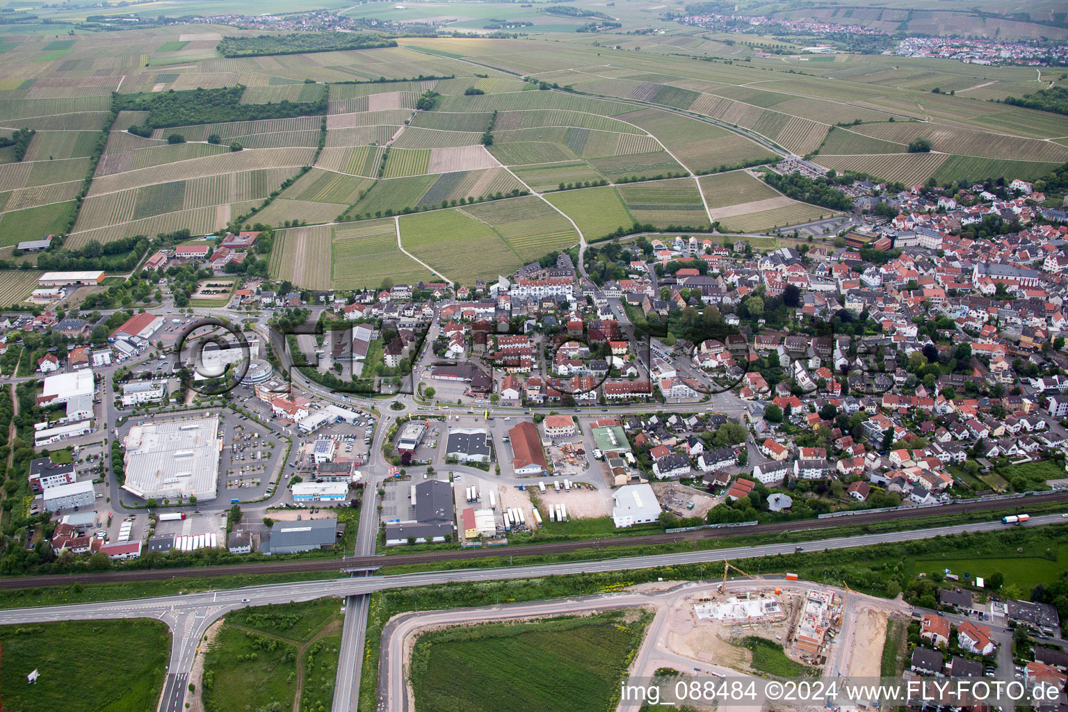 Vue aérienne de Oppenheim dans le département Rhénanie-Palatinat, Allemagne