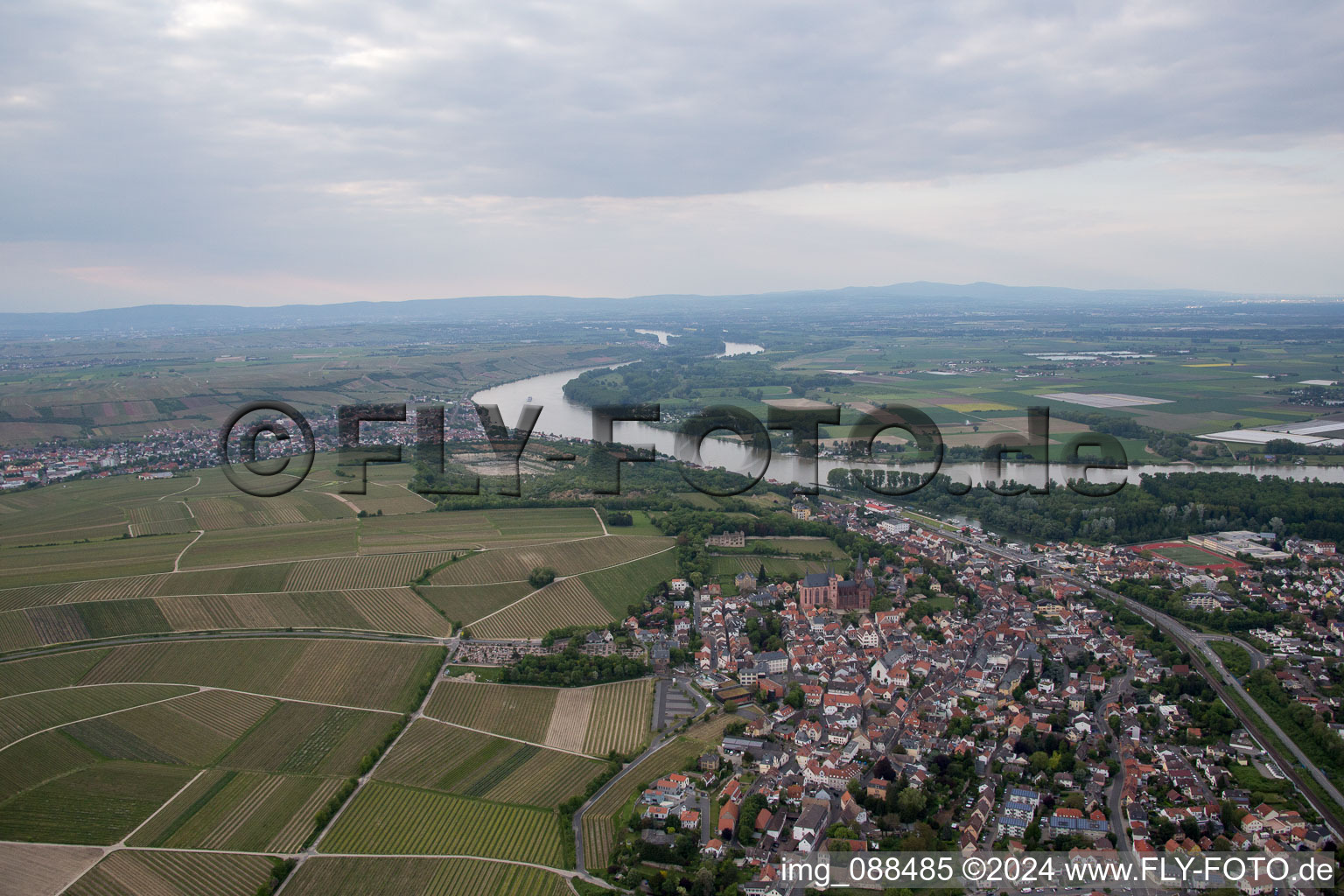 Photographie aérienne de Oppenheim dans le département Rhénanie-Palatinat, Allemagne