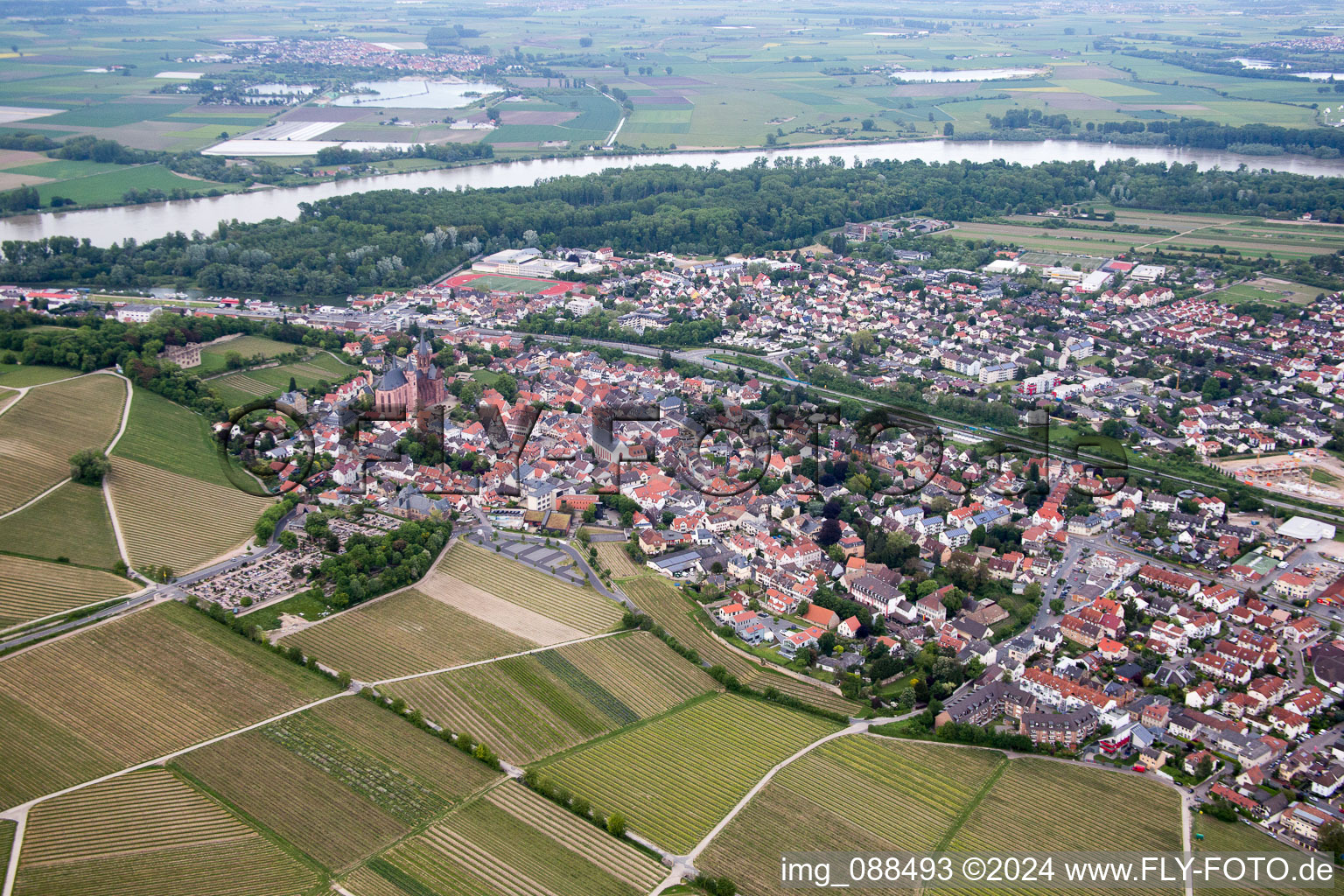 Oppenheim dans le département Rhénanie-Palatinat, Allemagne hors des airs